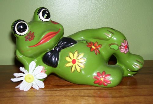 Relaxing Frog - Pottery