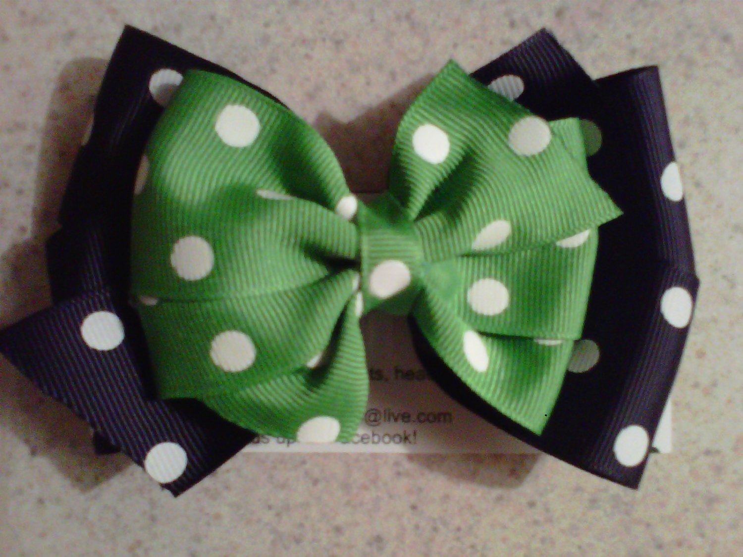 Black,Green and White Stacked Bow Clip