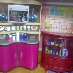 Coffee Cafe' and Fashion Display for Barbie