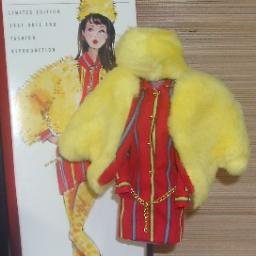 Twist n Turn Outfit w/box No Doll