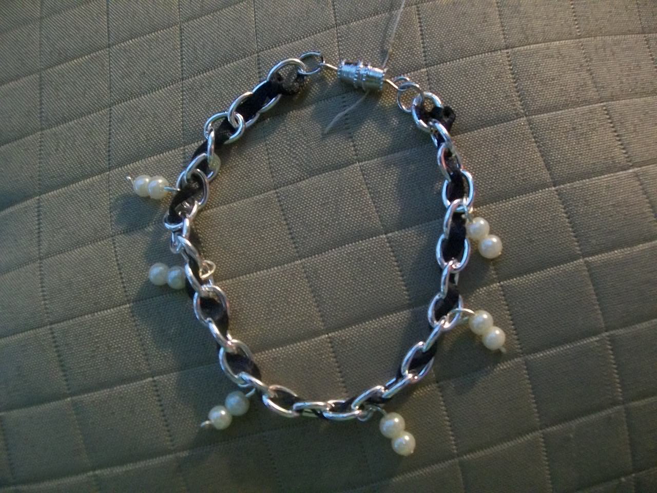 Pearl and Ribbon Chain Bracelet