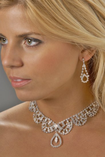 Large Drop with Jewel Rhinestone Necklace Set