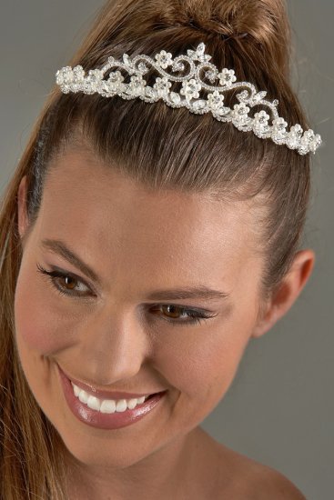 Flowers with Pearls Rhinestone Tiara