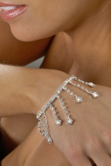 Dangling Drops Rhinestone Bracelet