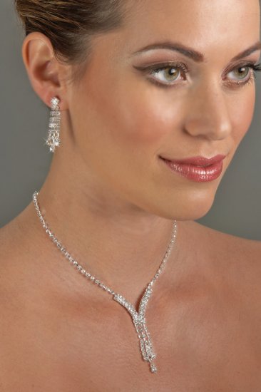 3-Row Drop Rhinestone Necklace Set
