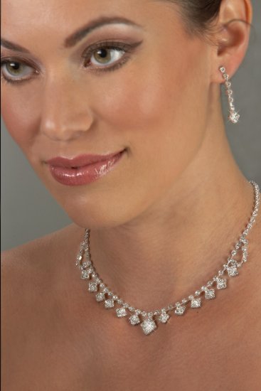 Diamond Drops Rhinestone Necklace Set