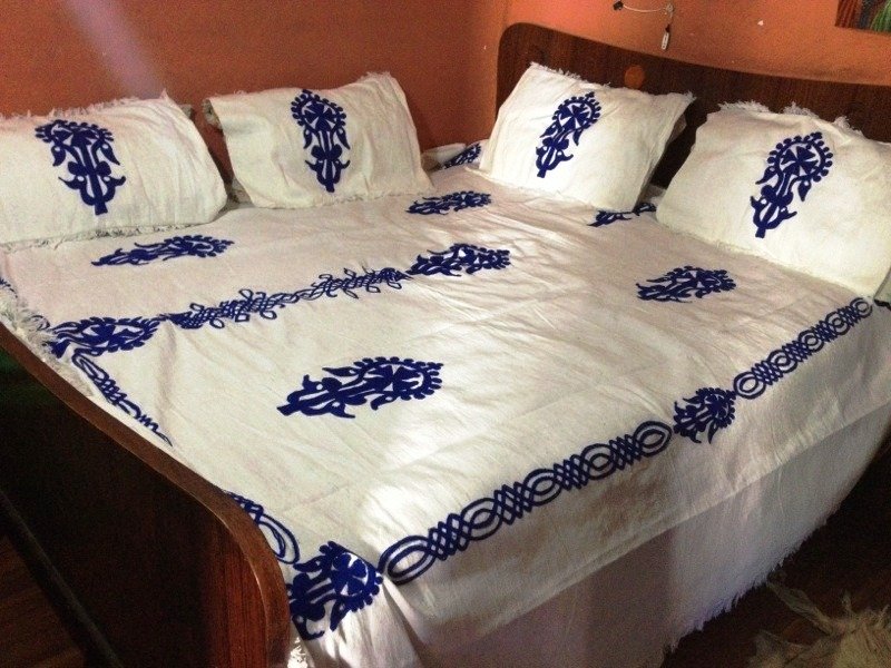 Traditional Hand Made Ethiopian bed cover.king size (Alga Lebse)