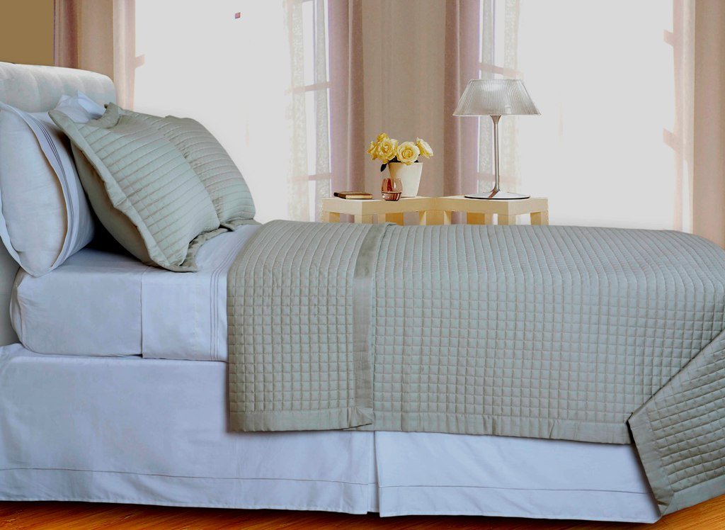 Beige Tan Checkered Coverlet Set Egyptian cotton 400 Thread count Reversible