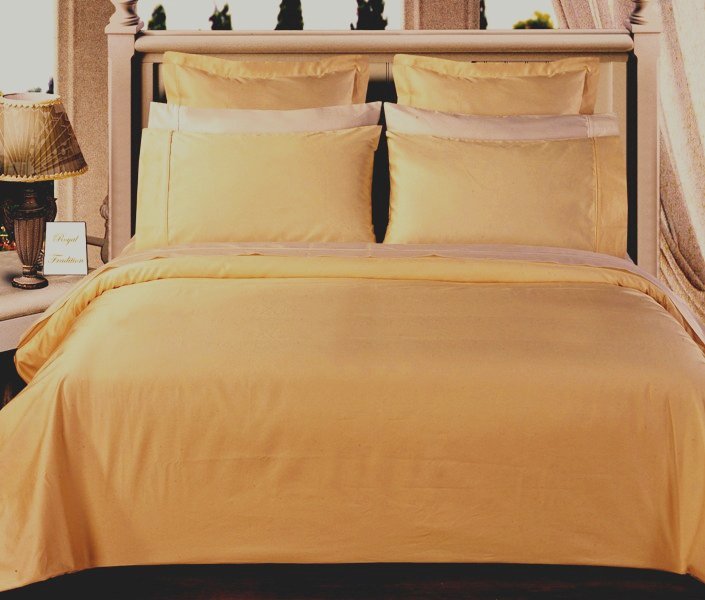 Gold Solid Down Alternative 4-pc Comforter Set,100% Egyptian cotton, 550 Thread count