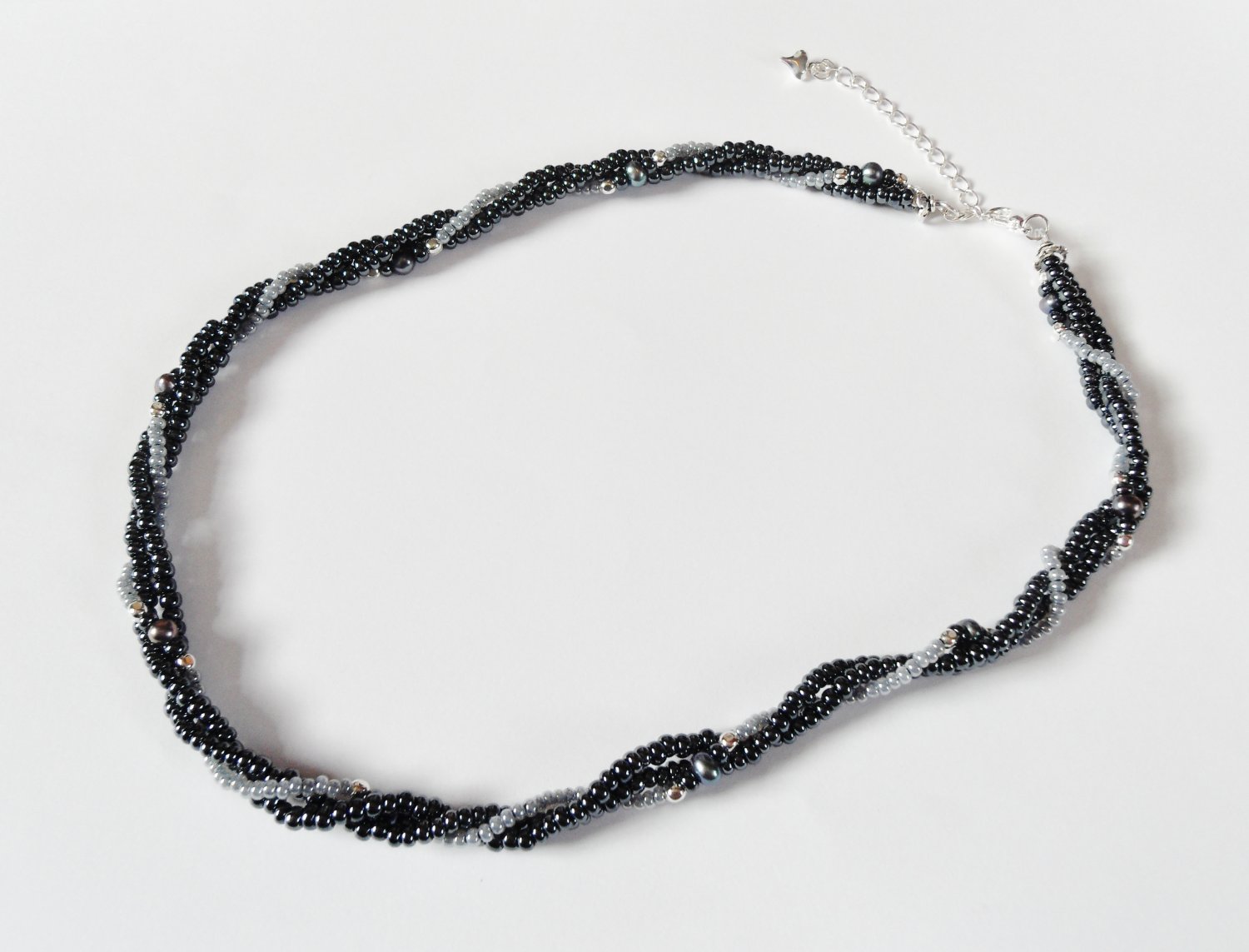 Black pearl hematite twisted necklace