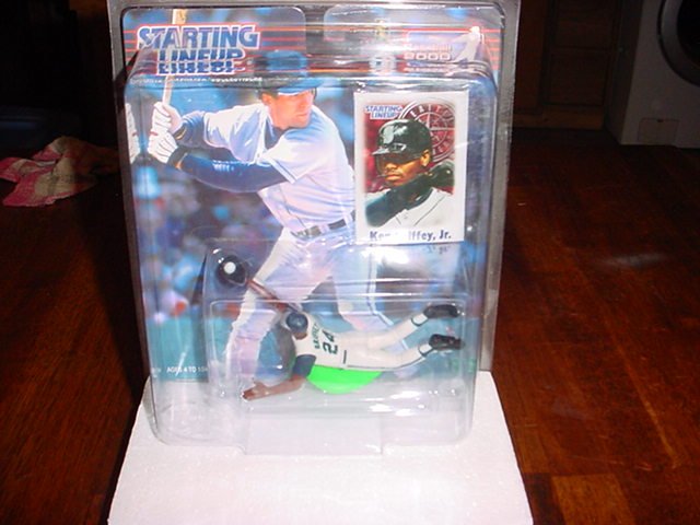 2000 Ken Griffey Jr, Figure w/Card