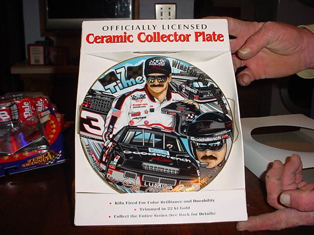 Dale Earnhardt Collectable Lot 28 Pieces