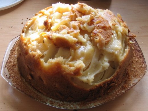 Bubbie's Apple Cake