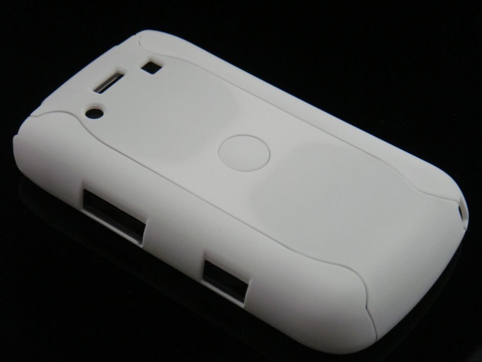 Hard Plastic Rubber Feel Armor Case for Blackberry Bold 9700/9780 - White