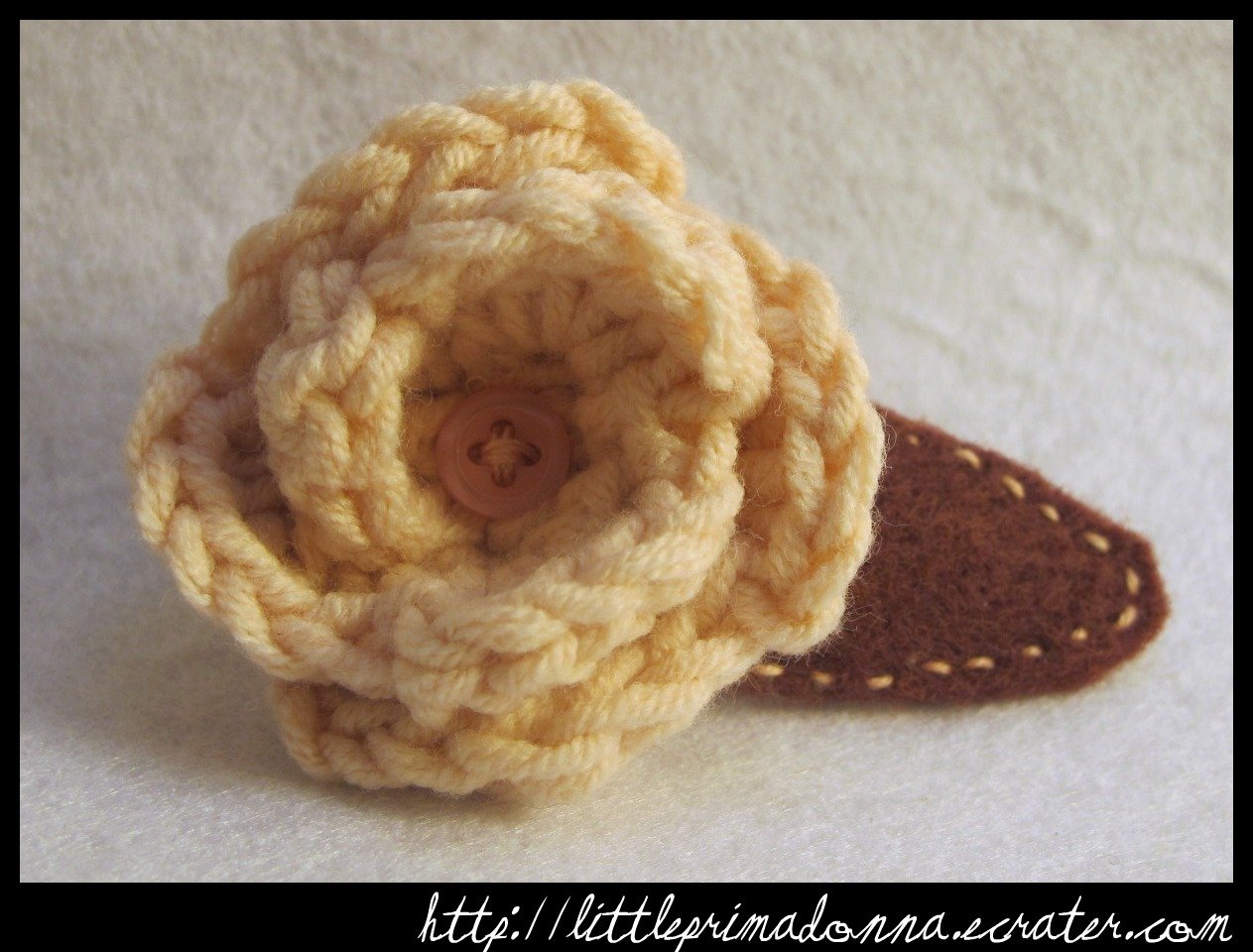 Crocheted small rose - peach