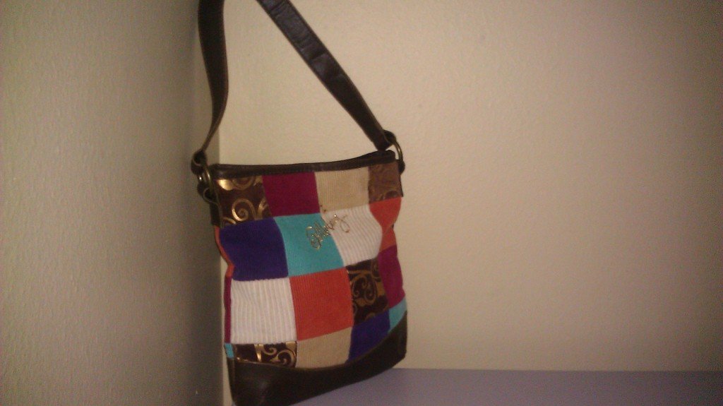 Billabong checkered tote back...snap closure