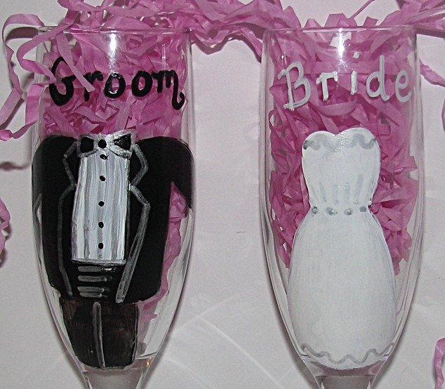 Bride And Groom Hand Painted Champagne Flute Set