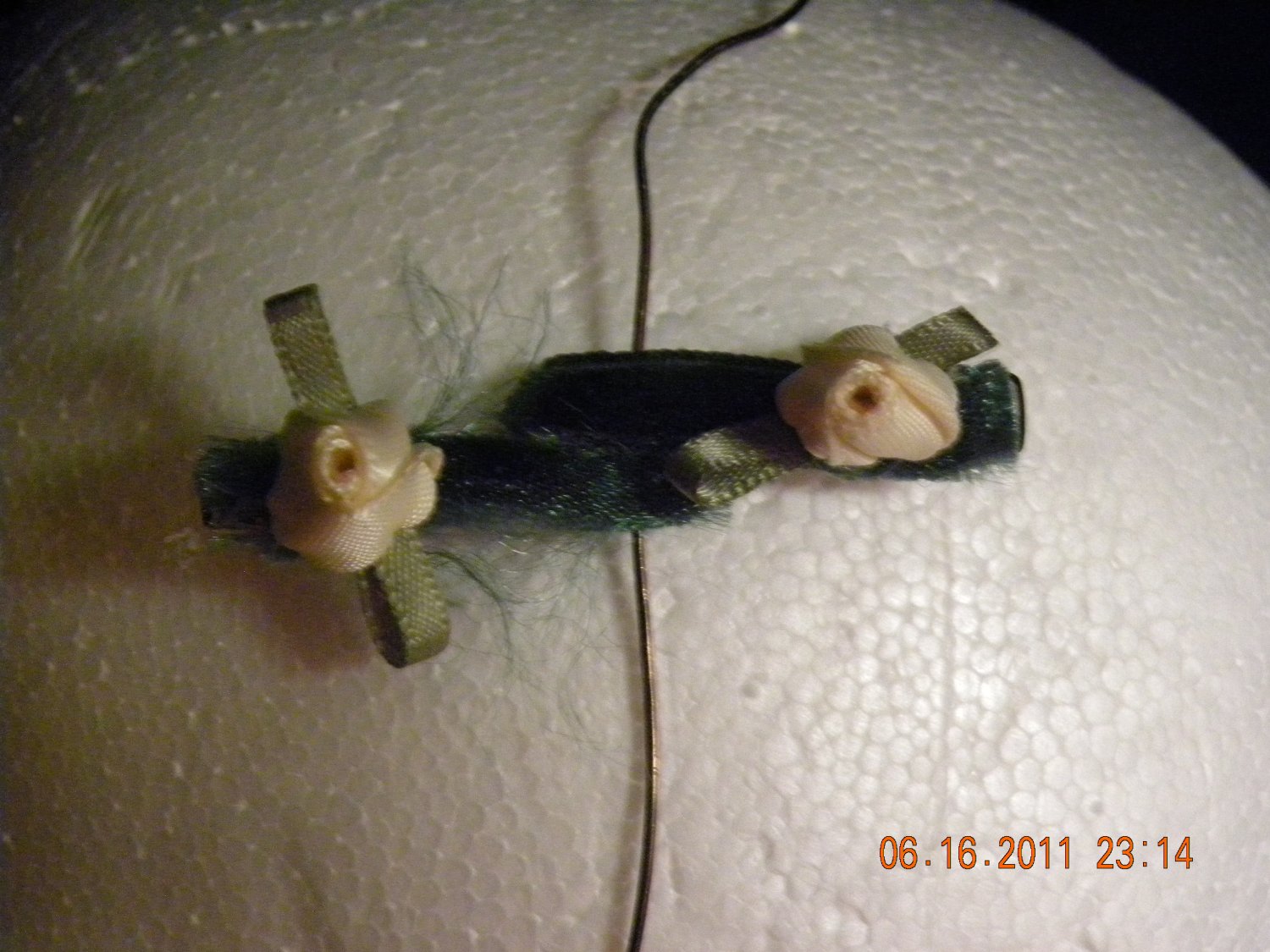Rose bud clip