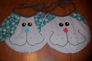 2-pc Playful Pals Bib Set - Floral