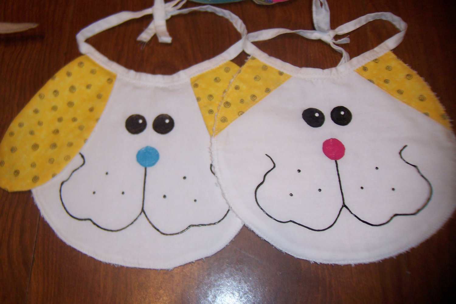 2-pc Playful Pals Bib Set - Yellow w/Black Swirls