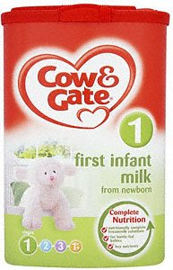 Cow & Gate Complete Nutrition First Infant Milk Powder from Newborn (900g)