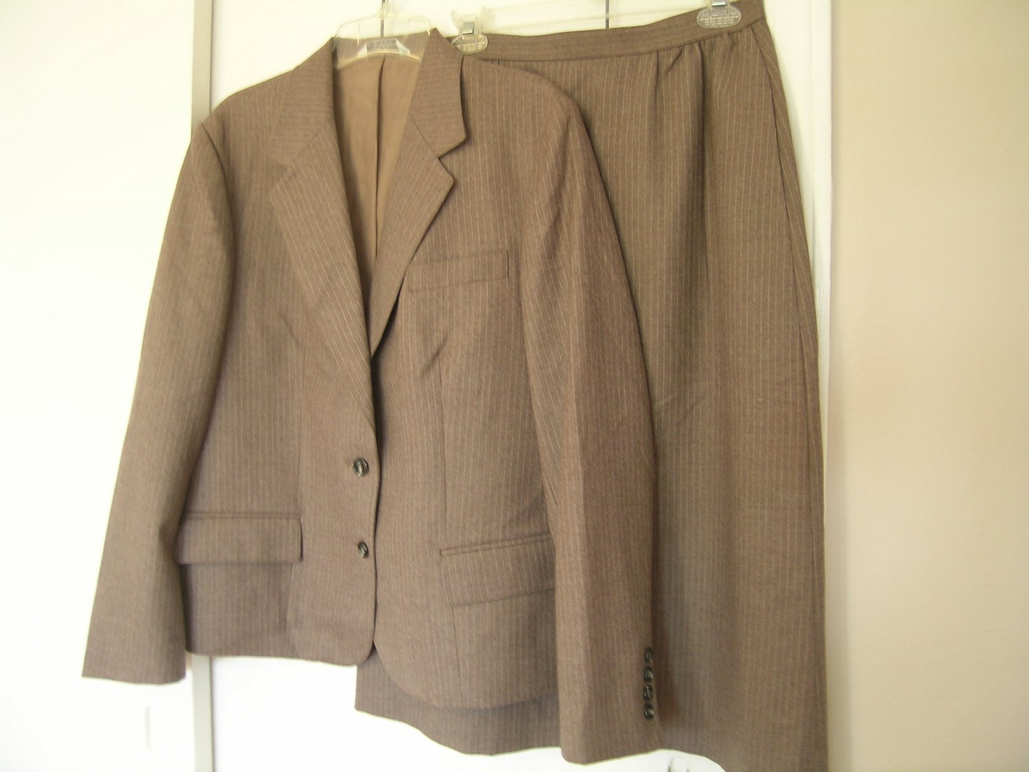 ICI By Bonders Ladies Skirt Suit Size 10 ???