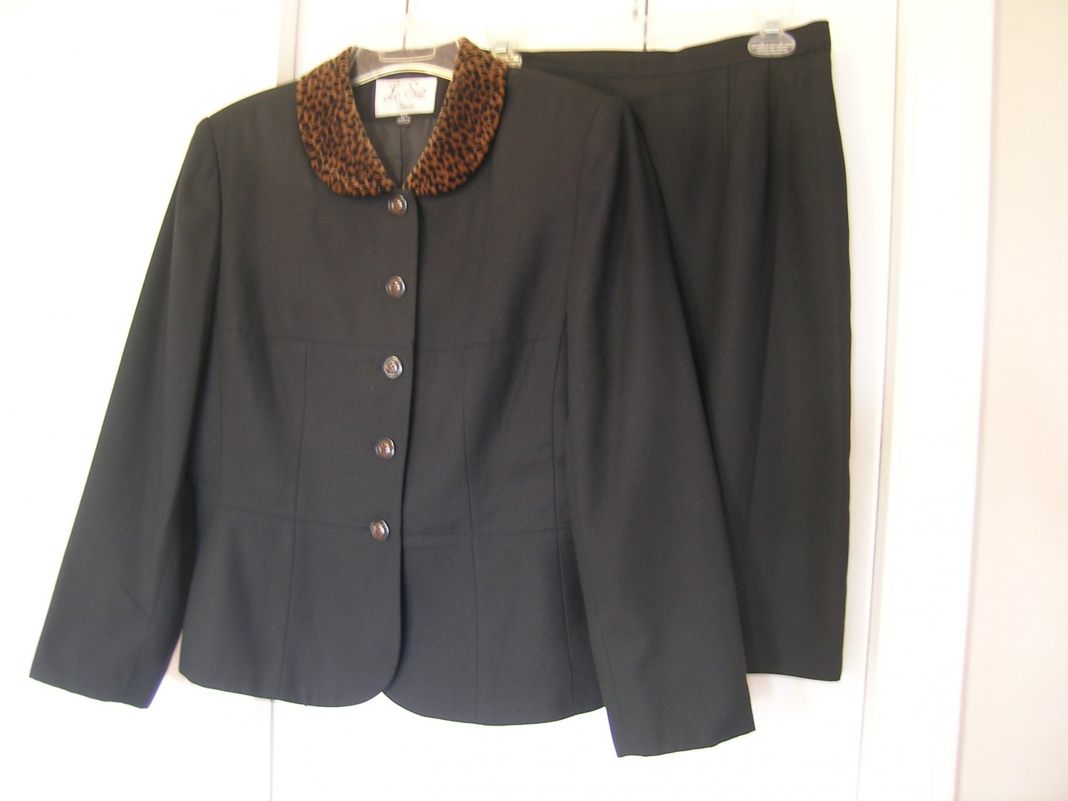 Le Suit Petite Ladies Skirt Suit Size 12P