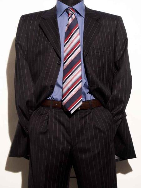 Vinici Mens Black Pinstripe 4 Buttons High Fashion Suits