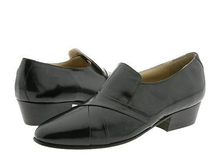 Black Hand-pleated vamp slipon with center gore in kid skin upper.