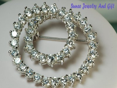 ELEGANT BROOCH IN .925 SILVER