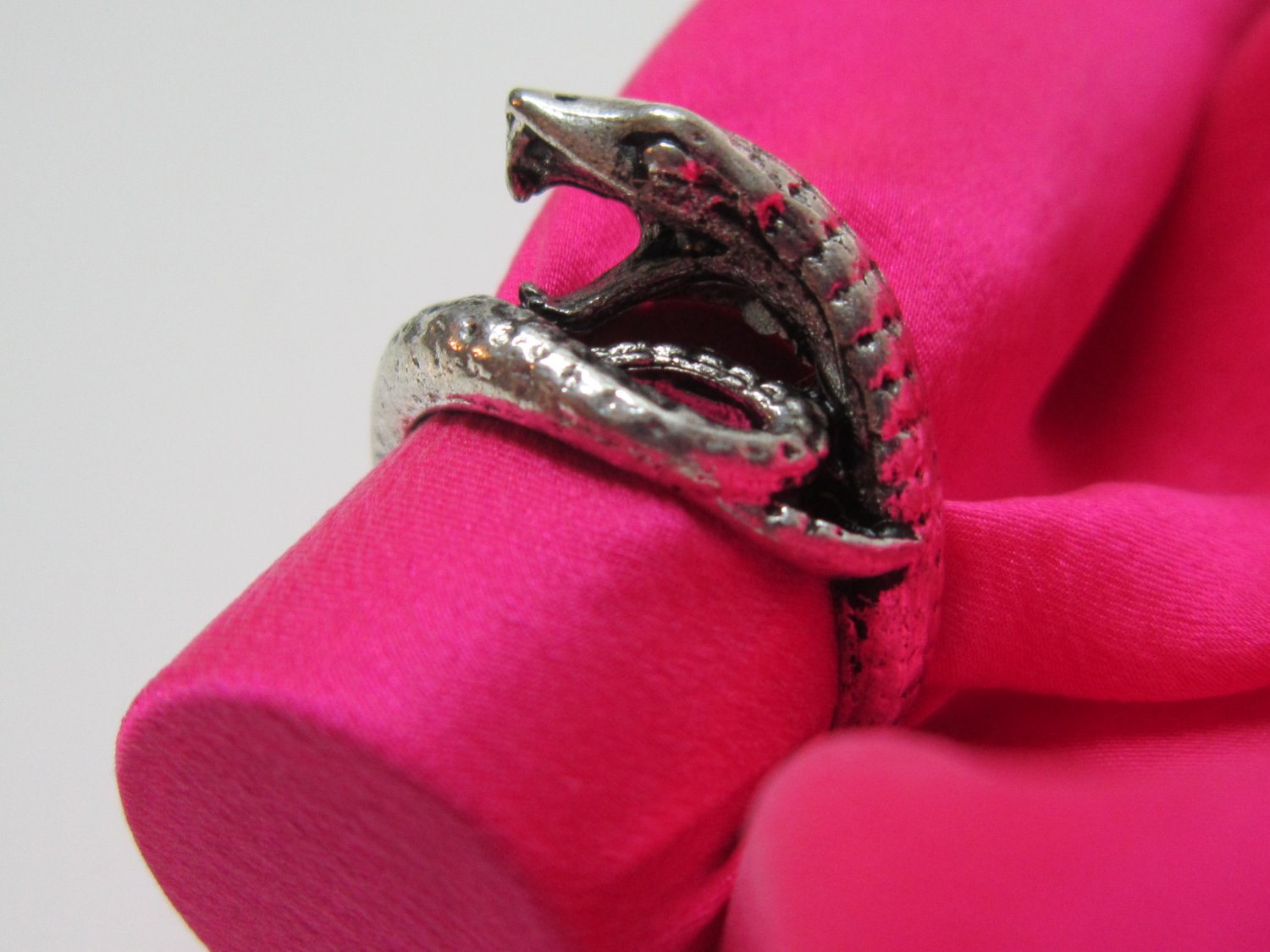 Tibetan Silver Fangs Snake Ring
