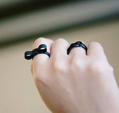Small Black Bow Ring