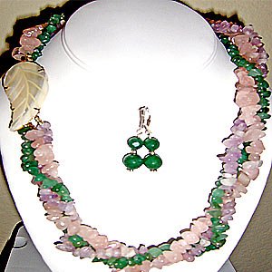 031N-Elegant Necklace.