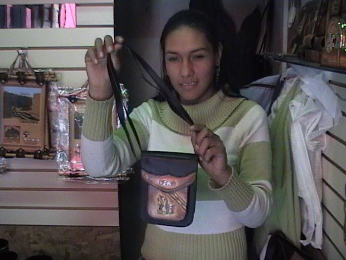 NEW WOMENS SMALL LEATHER PURSE,HANDBAG FROM PERU