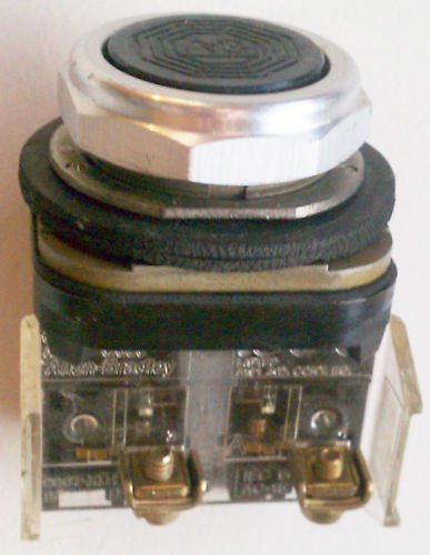 Allen Bradley 800T-A Flush Momentary Pushbutton Black