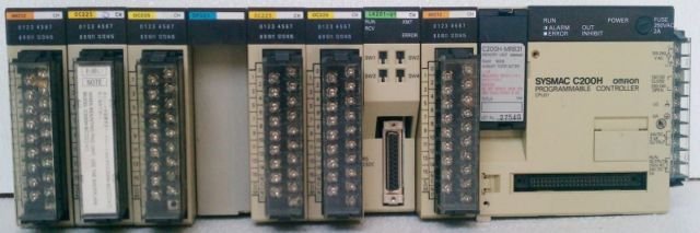 Omron C200HS SYSMAC PLC CPU21-E LK201-V1 OC225 IM212