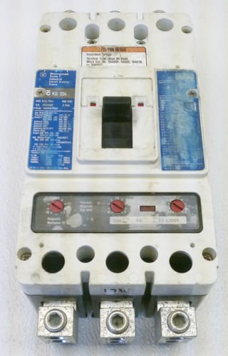 Westinghouse KD3400F Ser C Circuit Breaker 400 Amp 600 VAC 3 Pole KT3300T Trip