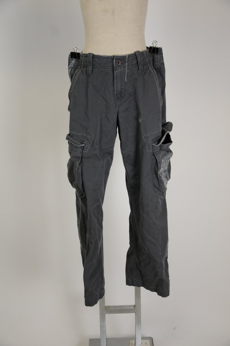 NWOT Gray Vurt Cargo Pants 100% Cotton Size 28