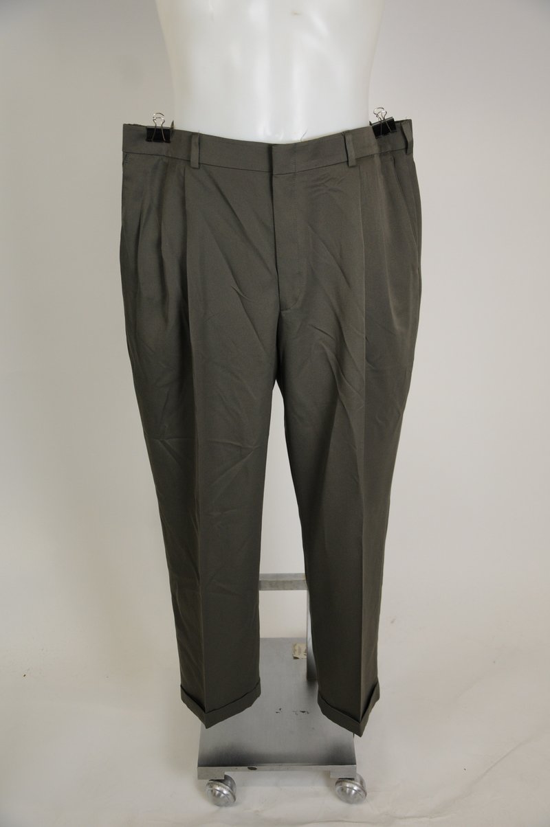 NWOT John Henry 40 x 30 Gray Polyester Pleated Front Pants Trausers