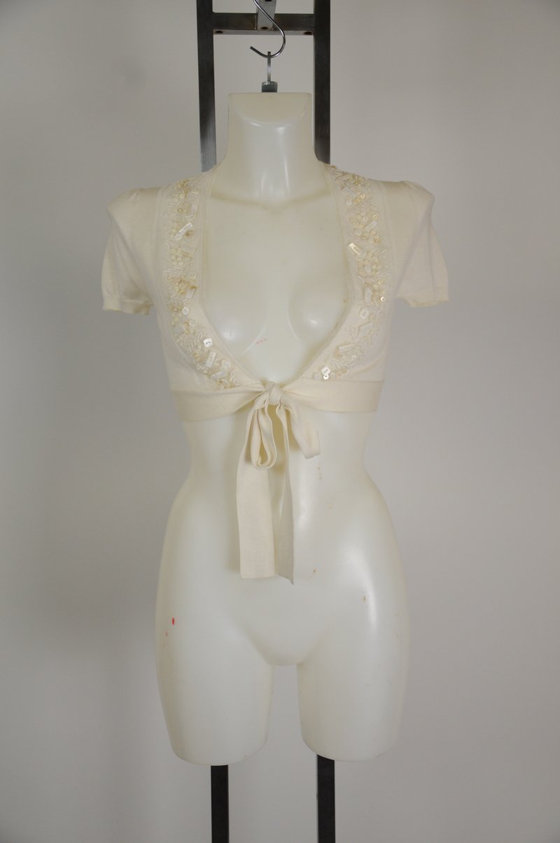 NWOT BCBG Maxazria Off White XS Short Sleeve Wrap Shrug Super Cute