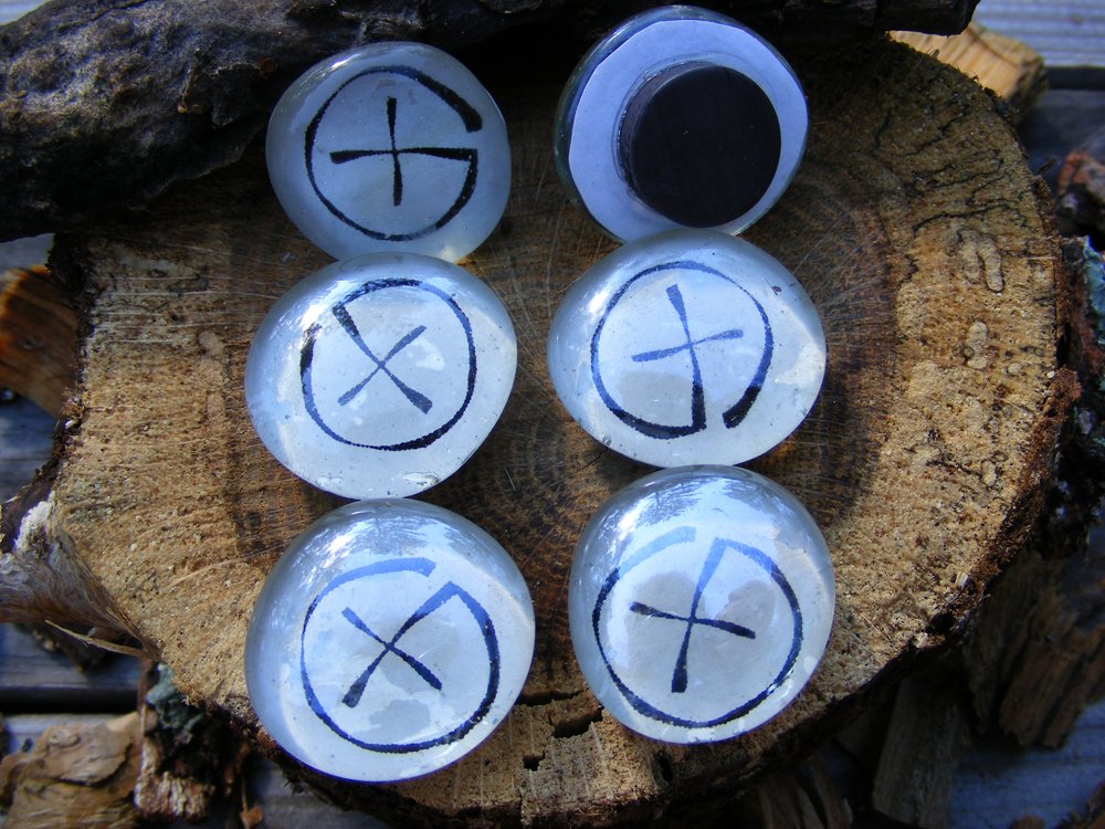 Geocaching Emblem Glass Magnets SWAG