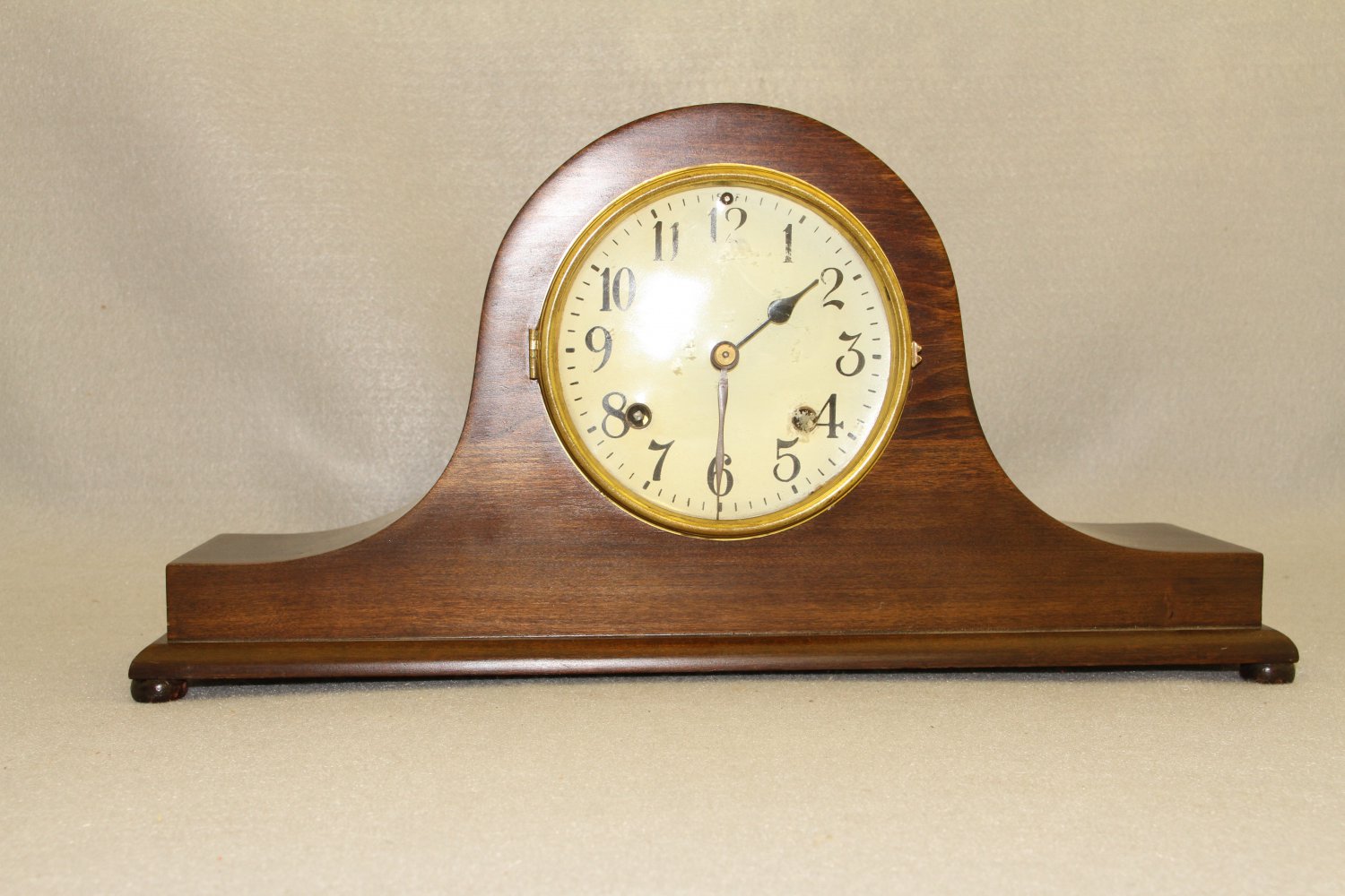 OFF MARKET RW New Haven Mantle Clock Classic