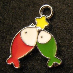 Pisces Pendant (Red/Green)