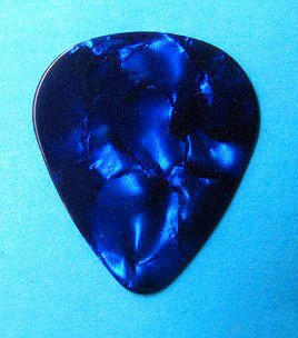100 pcs New medium 0.71 mm guitar picks Celluloid