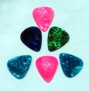 100 pcs New medium 0.71 mm guitar picks Celluloid