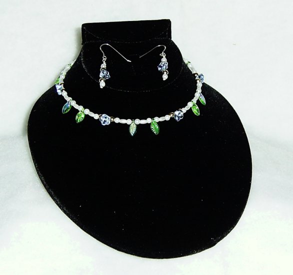 14 inch expandable Blue Flower Choker with Pierced Earrings