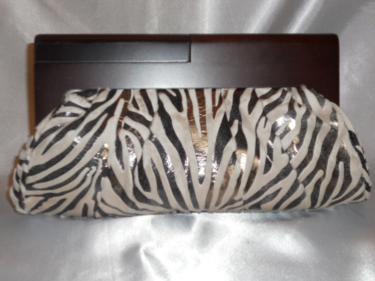NEW TRENDY ANIMAL PRINT CLUTCH BY A.B.S ALLEN SCHWARTZ