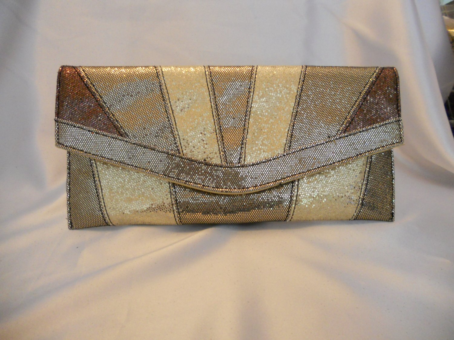 GOLD AND COPPER TONE GLITTERY CLUTCH EVENING BAG