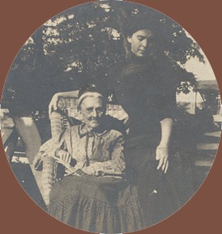 Vintage Photo 1880s/1890s WOMAN & GRANDMOTHER