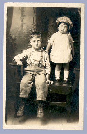 Vintage Photo SPOOKY STARE Hypnotized 1910s/1920s
